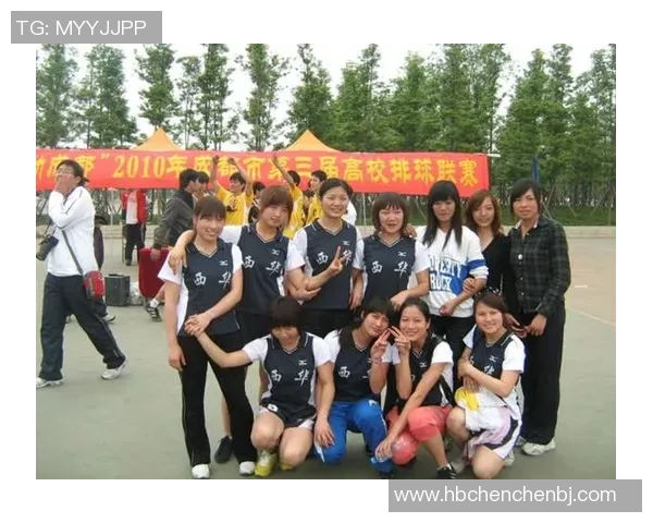 成都排球队包夹战术解析与排球热点动态探讨